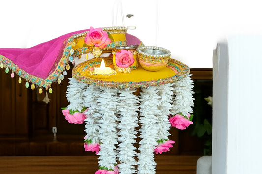 Rose Gajra Karwachauth Thali Combo